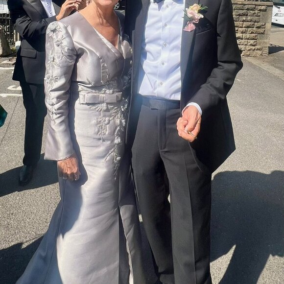 Terani Couture Flutter Satin Embroidered Gown Size 12 NWT - Picture 5 of 11